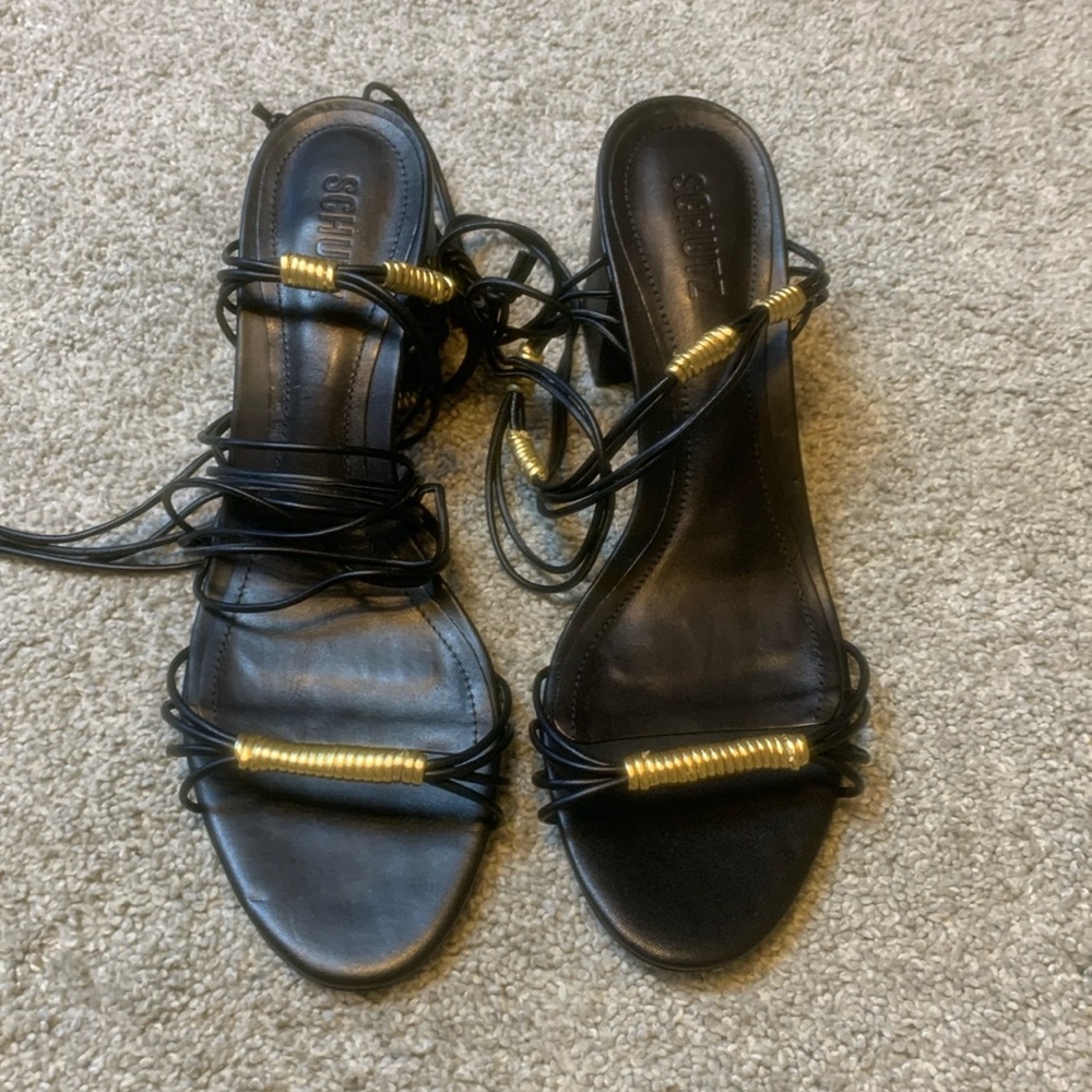 New Schultz leather summer sandals schoes 10B
